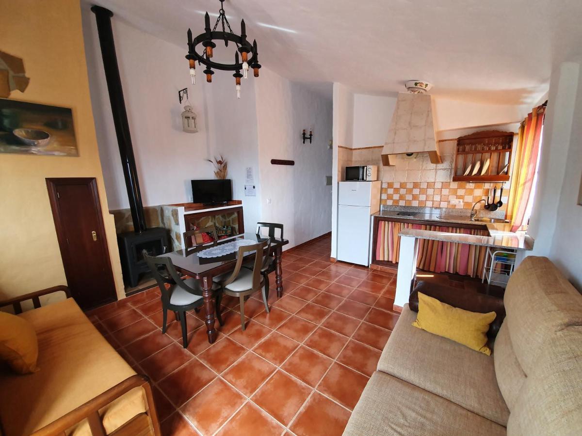 Apartamentos Rurales Sierra Alta Benaocaz Exterior photo