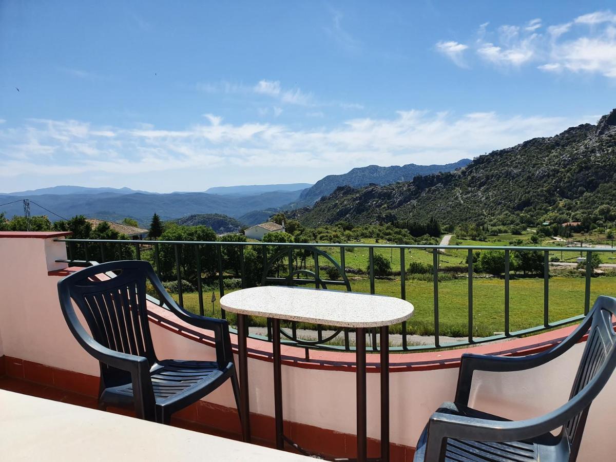 Apartamentos Rurales Sierra Alta Benaocaz Exterior photo