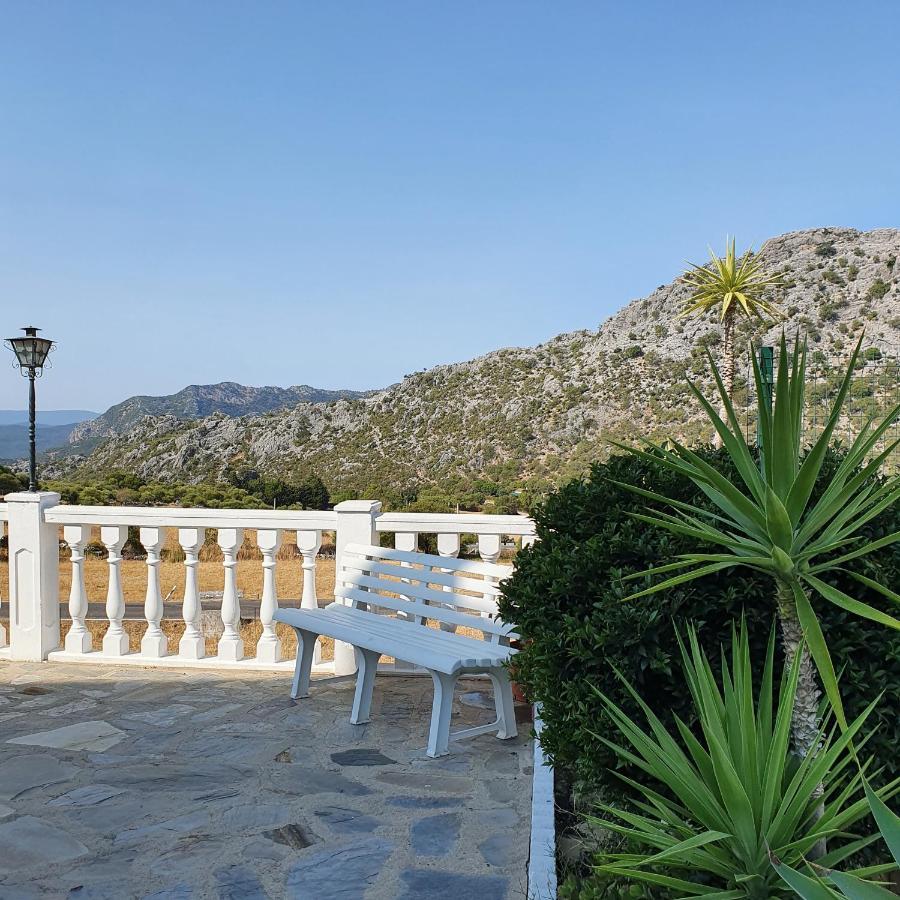 Apartamentos Rurales Sierra Alta Benaocaz Exterior photo