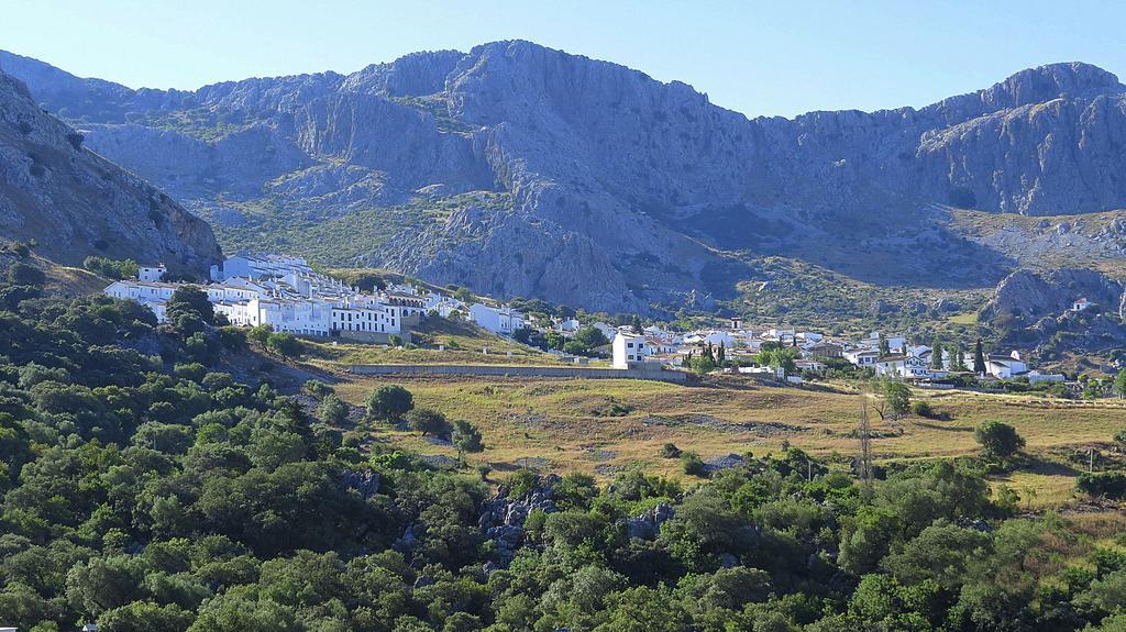 Apartamentos Rurales Sierra Alta Benaocaz Exterior photo