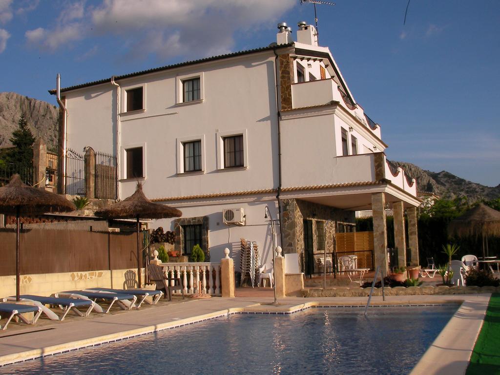 Apartamentos Rurales Sierra Alta Benaocaz Exterior photo