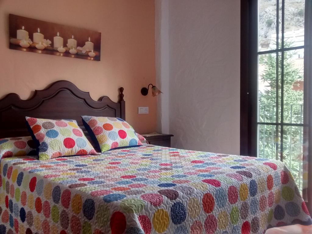 Apartamentos Rurales Sierra Alta Benaocaz Exterior photo
