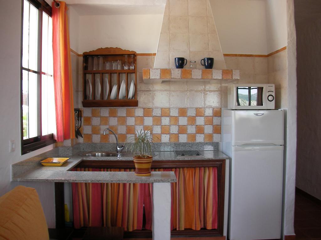 Apartamentos Rurales Sierra Alta Benaocaz Exterior photo