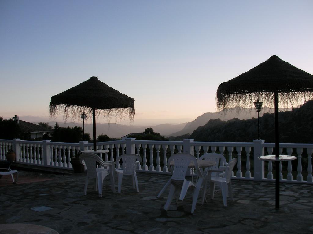 Apartamentos Rurales Sierra Alta Benaocaz Exterior photo