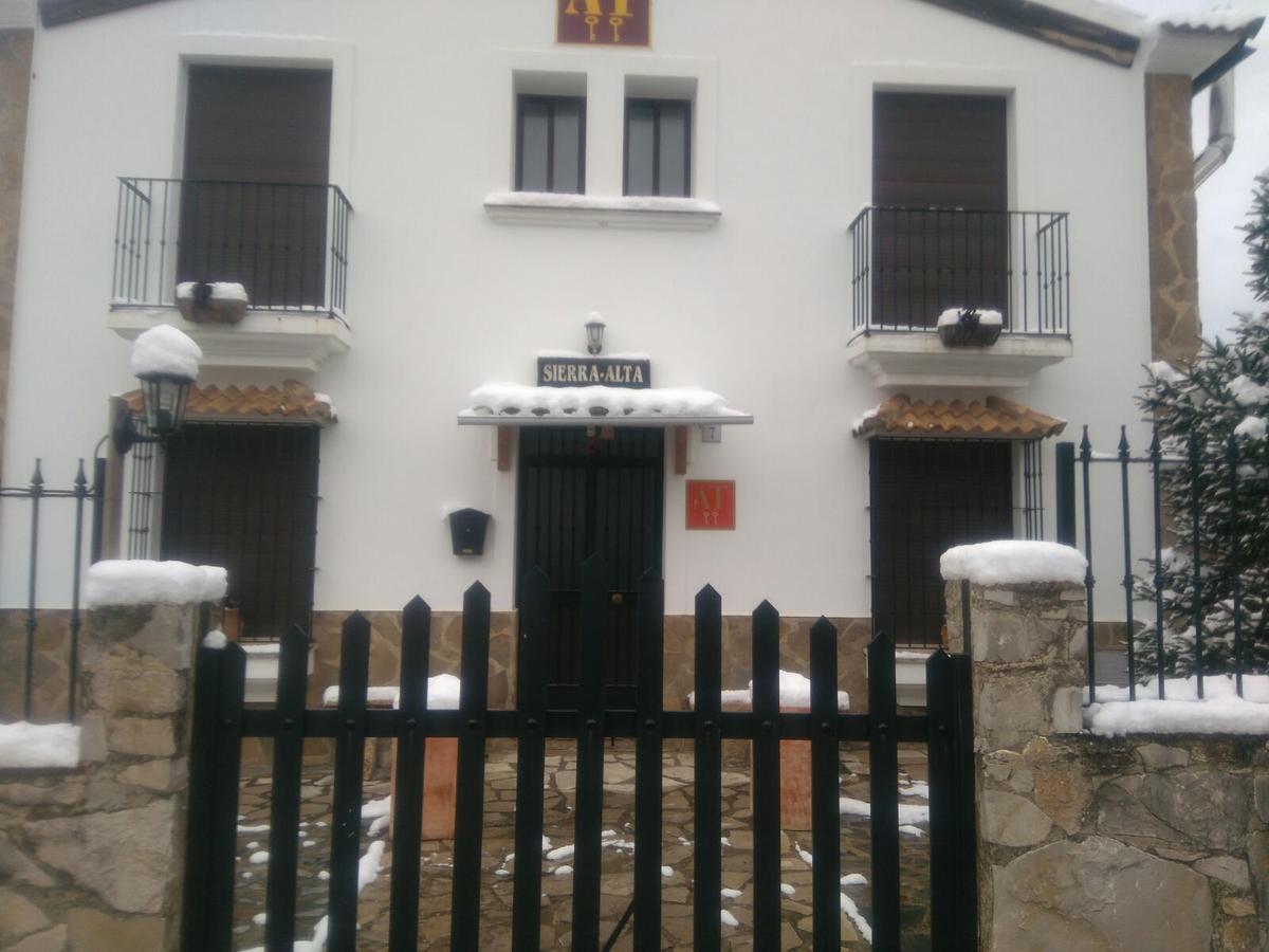 Apartamentos Rurales Sierra Alta Benaocaz Exterior photo